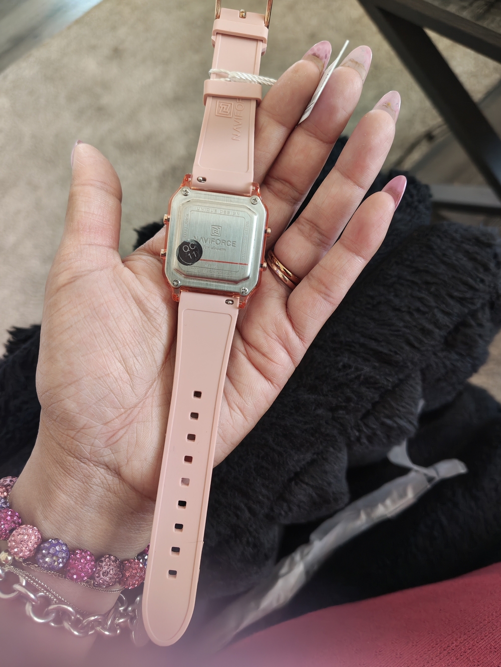 Digital Watch - Picture 3 of 3